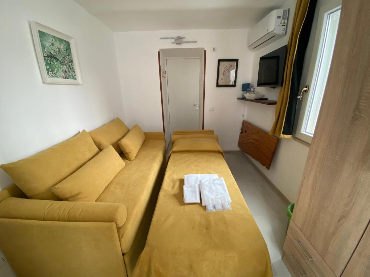 Bed and Breakfast Touristhouse Monopoli 10 Exterior foto